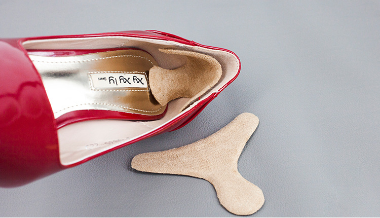 鞋膠后跟墊與鞋子結(jié)合實(shí)拍圖